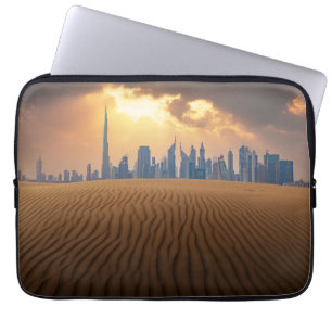 Capa Para Notebook Desertos   Vista Skyline do Dubai de Sand Dune