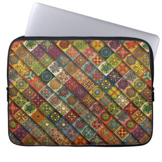 Capa Para Notebook Design abstrato colorido do teste padrão do