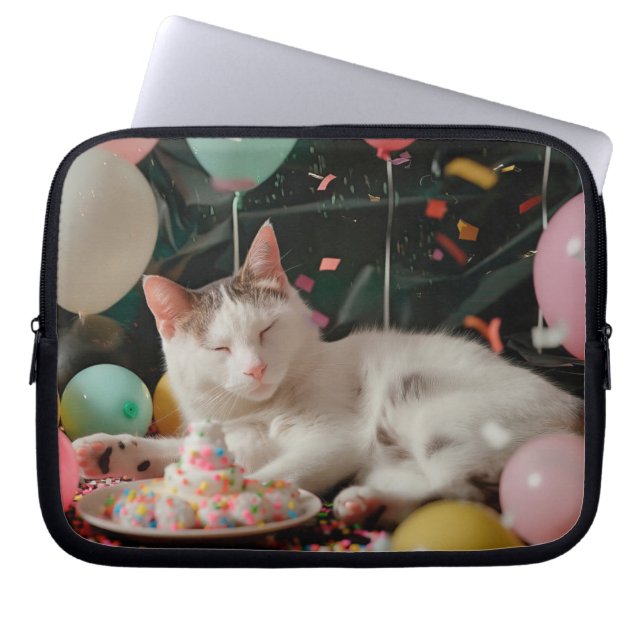Capa Para Notebook Design de Celebração de Aniversário de Gato Adoráv (Frente)