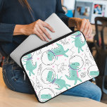 Capa Para Notebook Dinossauros Espaciais, Dinossauros Cutos, Navio Es<br><div class="desc">Um padrão bonito,  divertido e adorável com dinossauros espaciais. Presente moderno e moderno,  perfeito para o amante dos dinossauros em sua vida.</div>