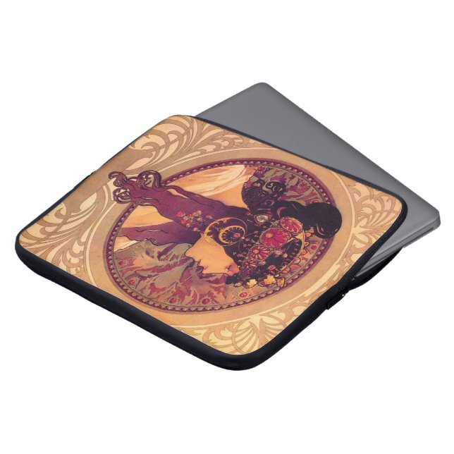 Capa Para Notebook Donna Orechini por Alphonse Mucha (Frente Topo)