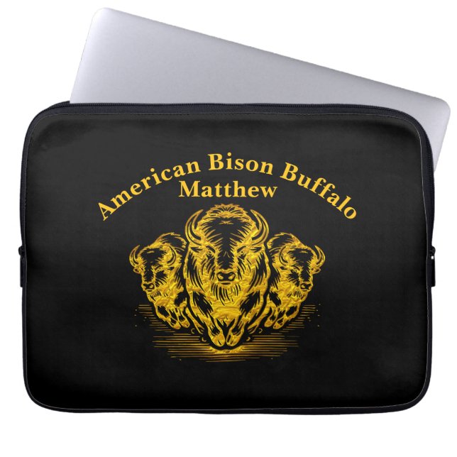 Capa Para Notebook Dourada Bison Stampede em um Prairie Selvagem (Frente)
