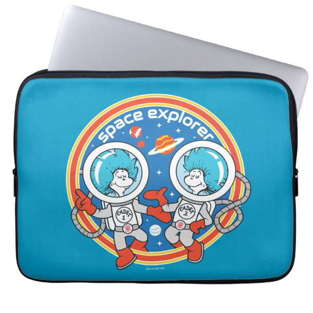 Capa Para Notebook Dr. Seuss | Cadete Um Explorador de Espaço (Frente)