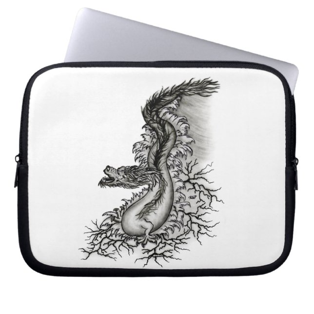 Capa Para Notebook Dragão chinês, Design preto e branco em tatuostilo (Frente)