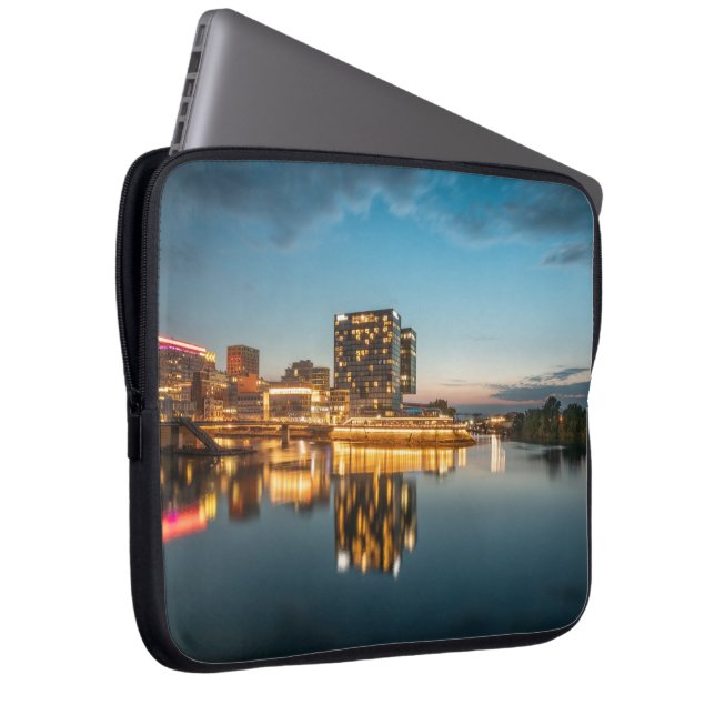 Capa Para Notebook Dusseldorf Alemanha (Frente Esquerda)