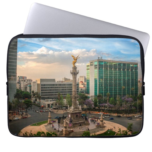 Capa Para Notebook EL Anjo De Independencia (Frente)