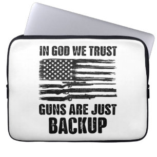 Capa Para Notebook Em Deus, Confiamos Em Armas Que Estão De Volta Par