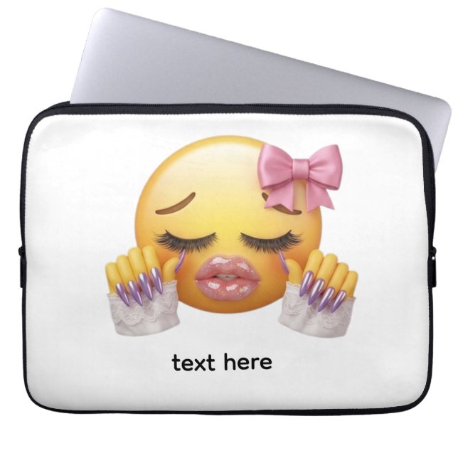 Capa Para Notebook Emoji Sassy Enrubescida com Laço Rosa e Unhas Long (Frente)