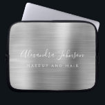 Capa Para Notebook Empresas de Monograma Metálico Silver Professional<br><div class="desc">Mala de Promocional de Monograma Ilegante Isolada Moderna Composição e Bela de Cabelo Salon Faux Metálico Ilegante Monograma Bag ou Promocional de Capa (promo). Este gabinete de computador profissional de classe pode ser personalizado para incluir seu nome de assinatura de script monograma e sua profissão ou posição de cargo.</div>