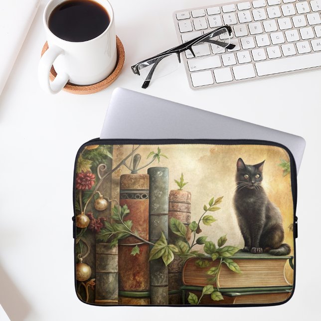 Capa Para Notebook Enchanted Black Cat Library (Criador carregado)