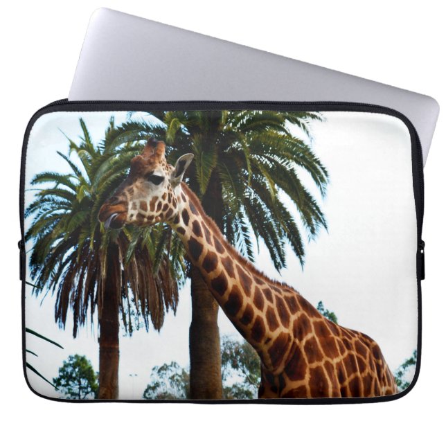 Capa Para Notebook Engraçado Girafa Dando Um Framboesa, (Frente)