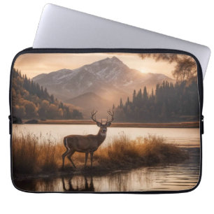 Capa Para Notebook Enorme Deer em Corrida no Lago Montanha