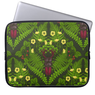 Capa Para Notebook Escaravelho e samambaias, folhas verdes