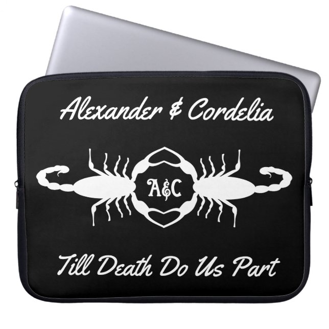 Capa Para Notebook Escorpiões Brancos Góticos Monogramas Personalizad (Frente)
