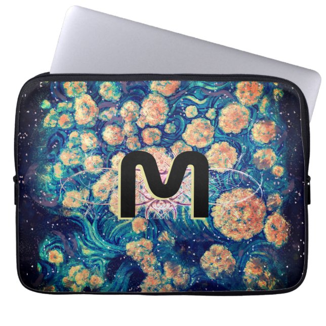 Capa Para Notebook Espaço Mimosa Ouro Nebula Flor e Monograma (Frente)