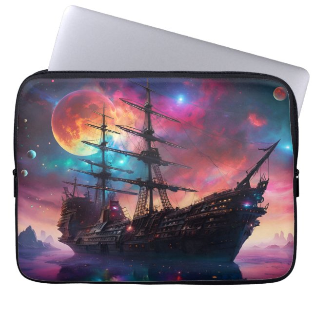 Capa Para Notebook Espaçonave Pirata em Outro Planeta (Frente)