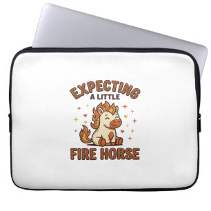 Capa Para Notebook Esperando Um Pequeno Cavalo De Fogo Camisa De Bebê