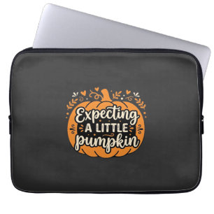 Capa Para Notebook Esperando um Pequeno Desenho de Abóbora de Hallowe