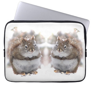 Capa Para Notebook Esquilos vermelhos na neve