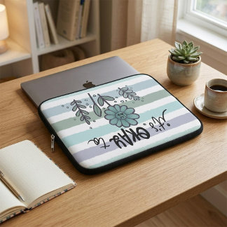 Capa Para Notebook Está Tudo Bem Dizer Não | Floral Listras Pastel
