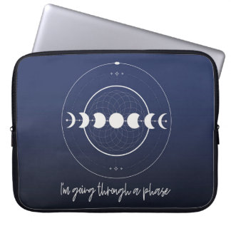 Capa Para Notebook Estou passando por uma fase (lua)