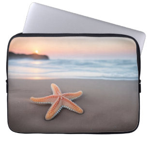 Capa Para Notebook Estrela-do-mar Deitada em uma Praia