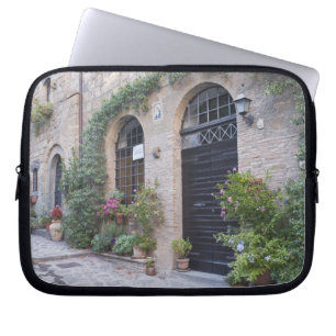 Capa Para Notebook Europa, Itália, Úmbria, Civita, Casa Tradicional