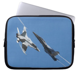 Capa Para Notebook F/A-18 Fighter Plane Air Show Stunt