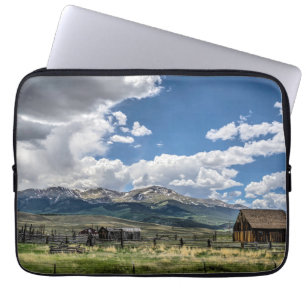 Capa Para Notebook Fazendas   Fazenda abaixo das montanhas do Colorad