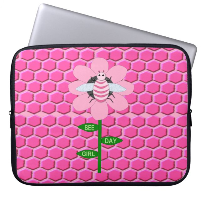 Capa Para Notebook Feliz Bumblebee de Aniversário Rosa (Frente)