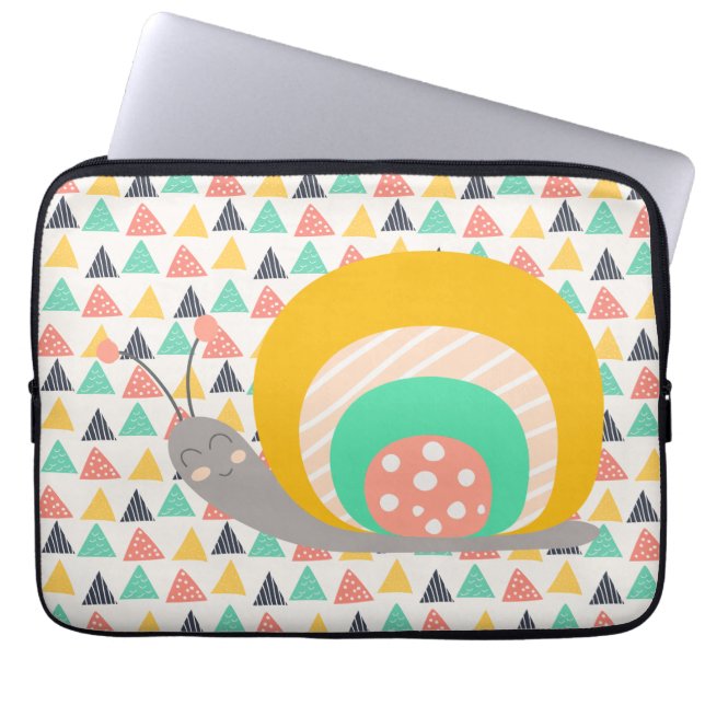Capa Para Notebook Feliz Caracol em Triângulos (Frente)