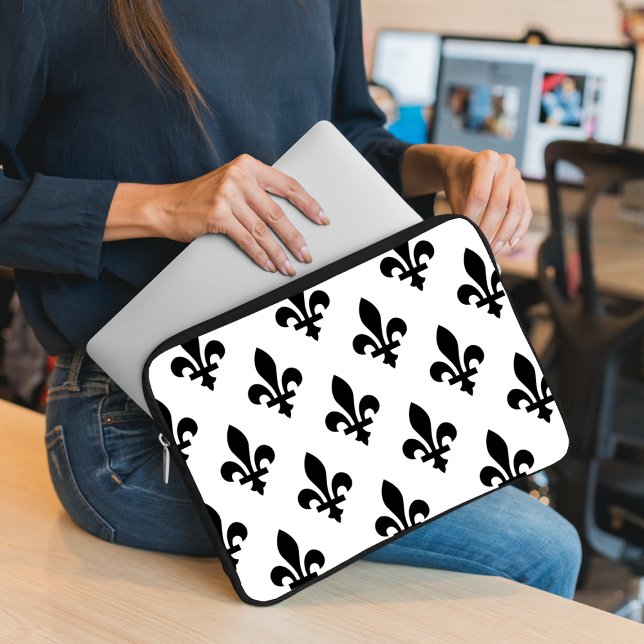 Capa Para Notebook Fleur de Lis Pattern, Royal French, preto em branc (Criador carregado)