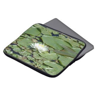 Capa Para Notebook Flor de Lírio Branca n Almofadas de Lírio Capinha