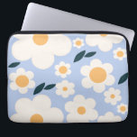 Capa Para Notebook Flor Market Copenhagen Flowers White Blue Floral<br><div class="desc">Flower Market Copenhagen: arte floral abstrato - impressão de flores retrorativas - pastel dinamarquês com fundo azul de bebê e margaridas brancas.</div>
