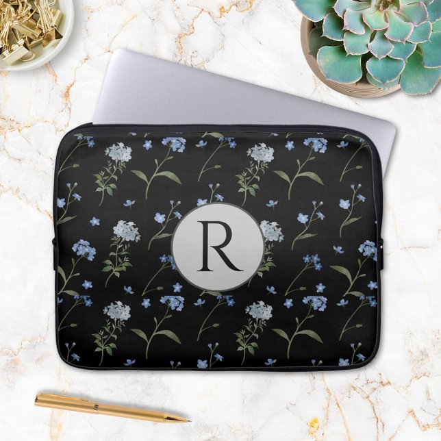 Capa Para Notebook Floral Azul Esquecido Monogramado em Aquarela  (In situ)