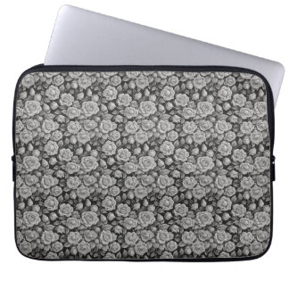 Capa Para Notebook Floral Escura Preto Cinza Rosas Estética