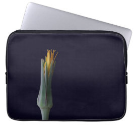 Capa Para Notebook Floral Hidden Beauty Elegant Flower em Black Photo