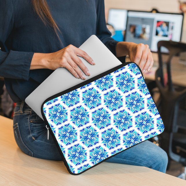 Capa Para Notebook Flores Azuis, Padrão De Flores, Padrão Floral (Criador carregado)