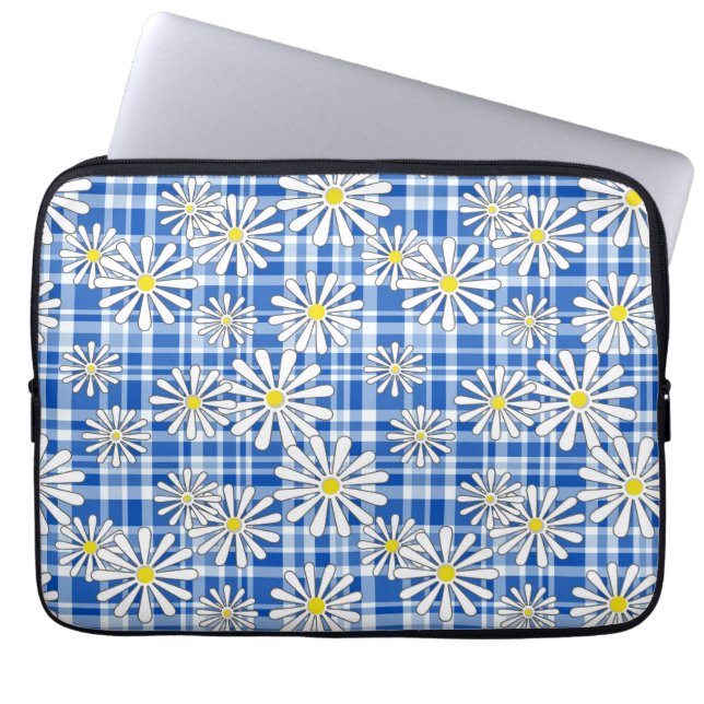 Capa Para Notebook Flores brancas de camomila em um fundo azul-contro (Frente)