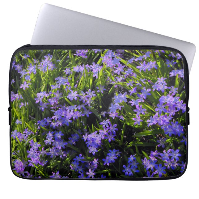 Capa Para Notebook Flores de Mola Azul, folhas verdes (Frente)