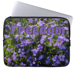 Capa Para Notebook Flores de primavera da Pilha Azul Liberdade