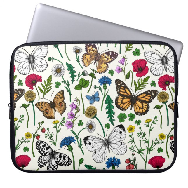 Capa Para Notebook Flores e borboletas selvagens em branco (Frente)