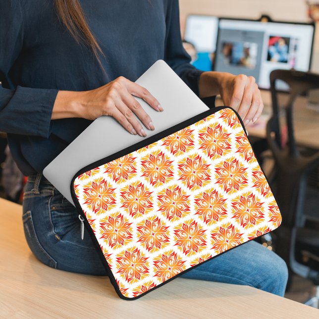 Capa Para Notebook Flores Laranja, Padrão De Flores, Padrão Floral (Criador carregado)