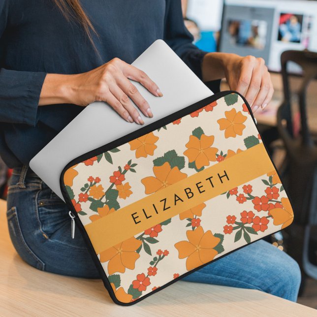 Capa Para Notebook Flores Laranja, Padrão De Flores, Seu Nome (Criador carregado)