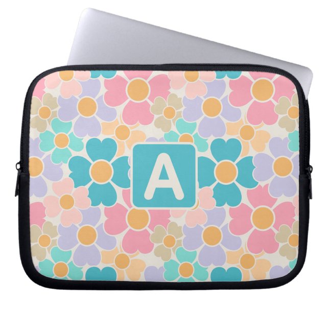 Capa Para Notebook Flores Pastel Monogramadas (Frente)