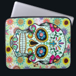 Capa Para Notebook Flores Retro Coloridas Caveira 2<br><div class="desc">Crânio de flores retrógradas e bonitas. Pastel verde com acentos cor-de-rosa verde e amarelo. Imagens de pernos de diamante em verde e rosa.</div>