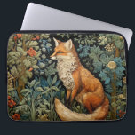 Capa Para Notebook Floresta Botânica Vintage Chic Fox William Morris<br><div class="desc">Este belo laptop de design apresenta um capricho que traz à vida uma deliciosa raposa em meio a uma floresta exuberante,  cercada por intrincadas folhas botânicas e delicadas flores do estilo art nouveau.</div>