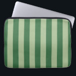 Capa Para Notebook Floresta Vertical em Listras Verticais Verde<br><div class="desc">Listras Verticais - padrão verde e verde-sábio riscado.</div>
