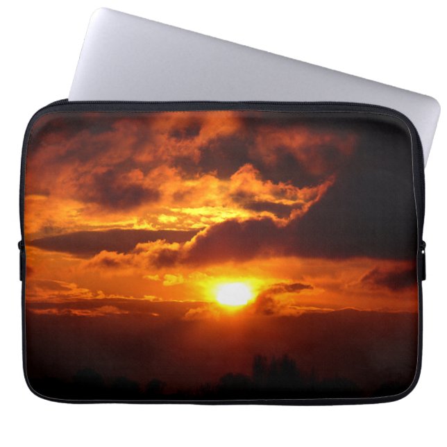 Capa Para Notebook Fogo no céu (Frente)