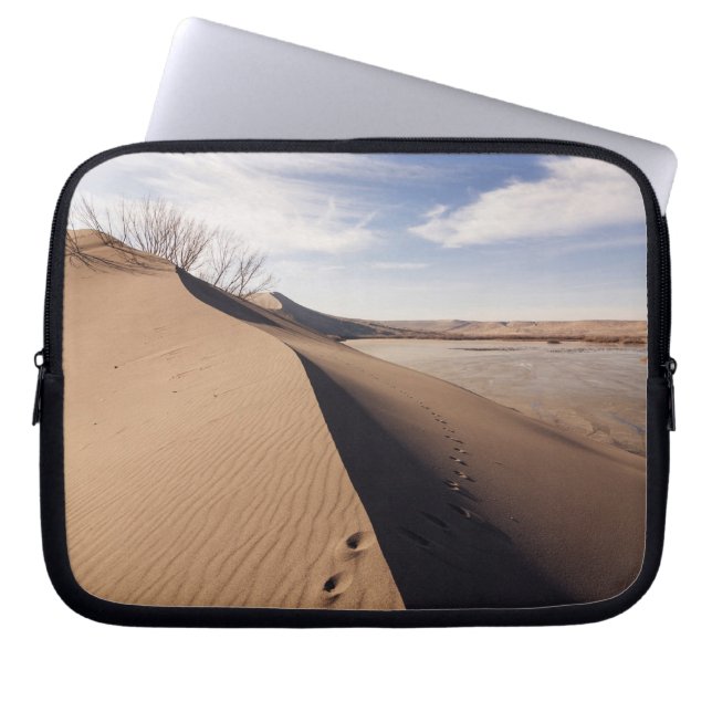 Capa Para Notebook Formações de dunas de areia. Parque Estadual das D (Frente)